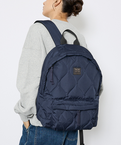 TAION（タイオン）の「【TAION/タイオン】ミリタリー ダウンバッグパック/ダウン/リュック/ユニセックス【WEB限定】（バックパック/リュック・メンズ・ブラック/ダークネイビー/グリーン系その他/グリーン系その他2/グリーン系その他3・フリー）」の8枚目の写真