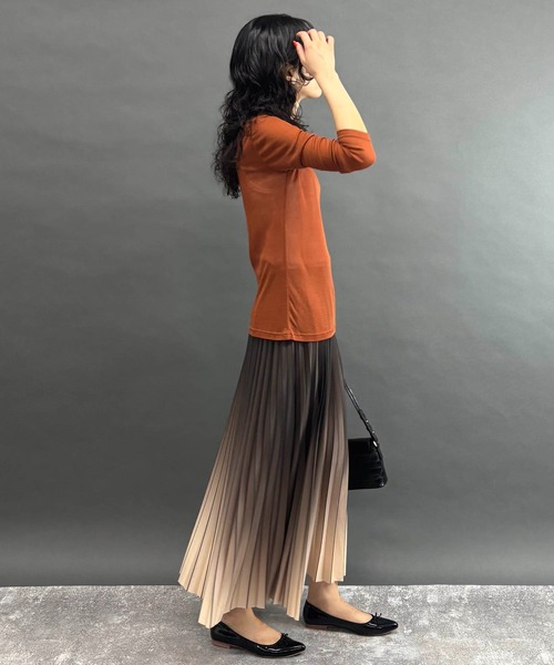 NICOLE white（ニコルホワイト）の「グラデーションプリーツスカート（スカート・レディース・ブラウン/ブラック・FREE）」の6枚目の写真