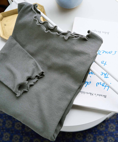 3日間限定出品　アロー　クロップロングスリーブ　X S 3日間限定出品 アロー クロップロングスリーブ X S 3日間限定