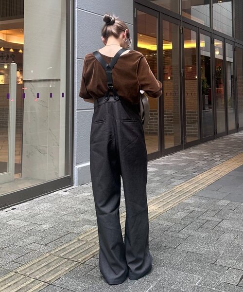 WILLOW(ウィロー)の「【WEB限定】【WILLOW】サスペンダー付きスラックス(サロペット/オーバーオール・レディース・グレー/ブラック・SMALL/MEDIUM)」の17枚目の写真