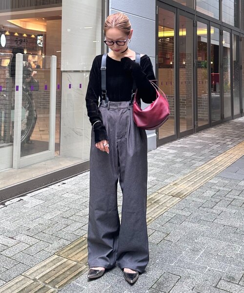 WILLOW(ウィロー)の「【WEB限定】【WILLOW】サスペンダー付きスラックス(サロペット/オーバーオール・レディース・グレー/ブラック・SMALL/MEDIUM)」の16枚目の写真