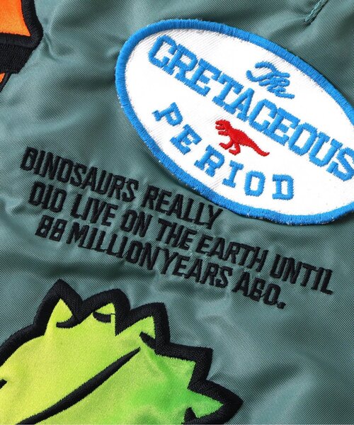 BREEZE(ブリーズ)の「【2WAY】リバーシブルダイナソーMA-1(MA-1・キッズ・カーキ・90/100/120/140)」の13枚目の写真