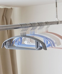 florist（フローリスト）の「【子供用・5本セット】滑らないキッズハンガー（収納グッズ）」