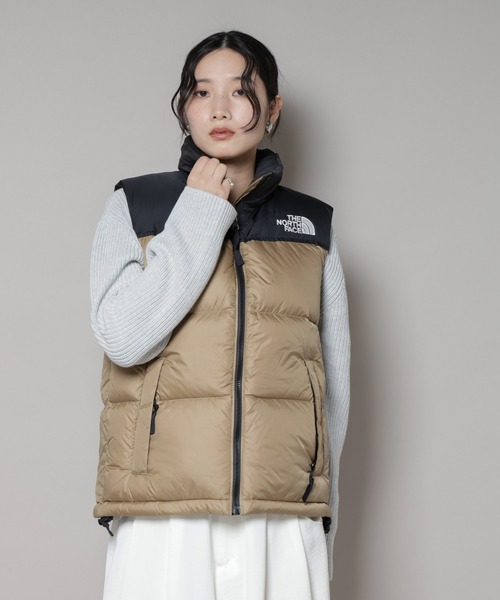 THE NORTH FACE(ザノースフェイス)の「THE NORTH FACE/Nuptse Vest(ダウンベスト・レディース・カーキ/ブラック・L)」の3枚目の写真