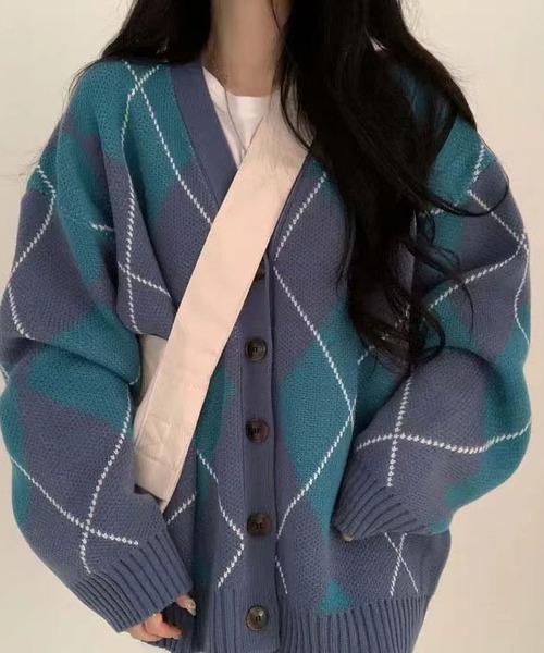 MAISON DE THERESE（メゾン ド テレーズ）の「ダイヤモンド柄のVネックカーディガン（カーディガン/ボレロ・レディース・ブルー/ベージュ/ブラウン・FREE）」の3枚目の写真