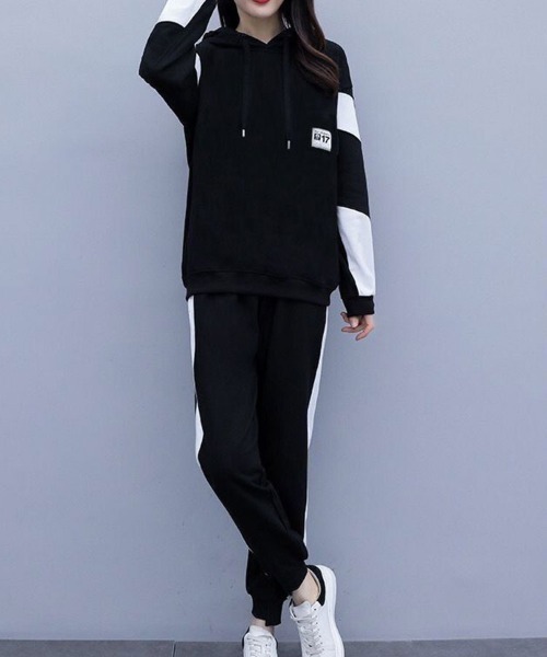 SallyLunn(サリーラン)の「ロゴラインスウェットセットアップ(スウェット・レディース・ブラック・LARGE/MEDIUM)」の6枚目の写真