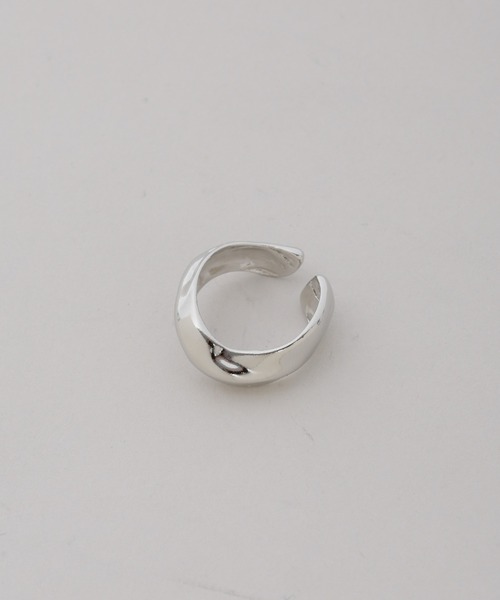 NANO universe(ナノユニバース)の「ウェーブデザインリング(リング・レディース・シルバー/ゴールド・F)」の3枚目の写真
