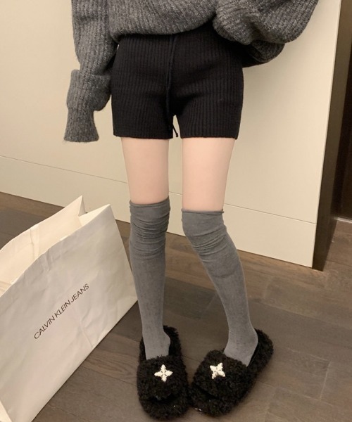 yuue' ( wear )（ユーイ）の「リブニットショートパンツ（その他パンツ・レディース・アイボリー/ブラック/グレー・FREE）」の6枚目の写真