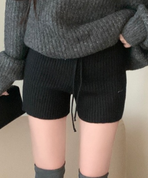 yuue' ( wear )（ユーイ）の「リブニットショートパンツ（その他パンツ・レディース・アイボリー/ブラック/グレー・FREE）」の9枚目の写真