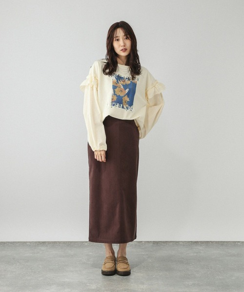 GLOBAL WORK（グローバルワーク）の「フリルプリントスウェットプルオーバー/599584（スウェット・レディース・オフホワイト/ダークグレー/ライトグレー・MEDIUM/LARGE）」の4枚目の写真