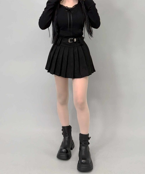 FOLLOWIN(フォロウィン)の「ベルト付きスエードプリーツミニスカート(スカート・レディース・ブラウン/ブラック・SMALL/MEDIUM)」の10枚目の写真