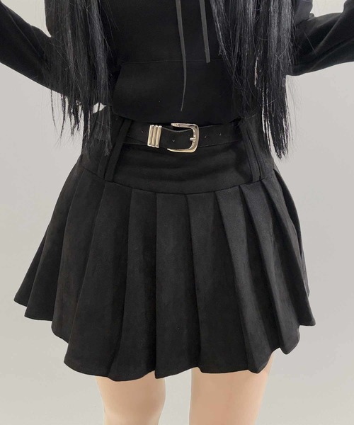 FOLLOWIN(フォロウィン)の「ベルト付きスエードプリーツミニスカート(スカート・レディース・ブラウン/ブラック・SMALL/MEDIUM)」の12枚目の写真