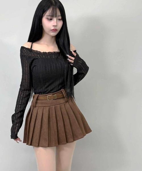 FOLLOWIN(フォロウィン)の「ベルト付きスエードプリーツミニスカート(スカート・レディース・ブラウン/ブラック・SMALL/MEDIUM)」の18枚目の写真