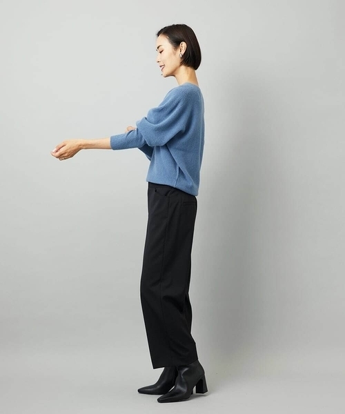 MICHEL KLEIN（ミッシェル・クラン）の「［定番人気/新色追加］裏起毛ワイドクロップドパンツ(機能素材)（その他パンツ・レディース・ブラック/アイボリー/ベージュ/ライトグレー・38）」の7枚目の写真