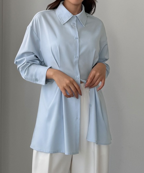 Louere(ルエレ)の「バックオープンシャツ(シャツ/ブラウス・レディース・ホワイト/ブラック/ブルー・SMALL/MEDIUM/LARGE/X-LARGE)」の3枚目の写真