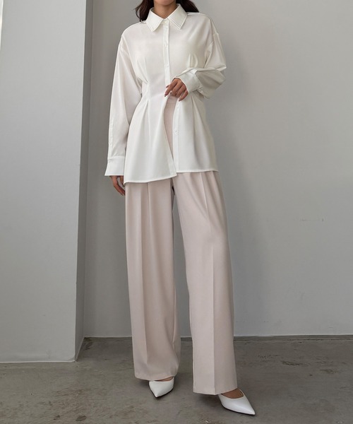 Louere(ルエレ)の「バックオープンシャツ(シャツ/ブラウス・レディース・ホワイト/ブラック/ブルー・SMALL/MEDIUM/LARGE/X-LARGE)」の7枚目の写真