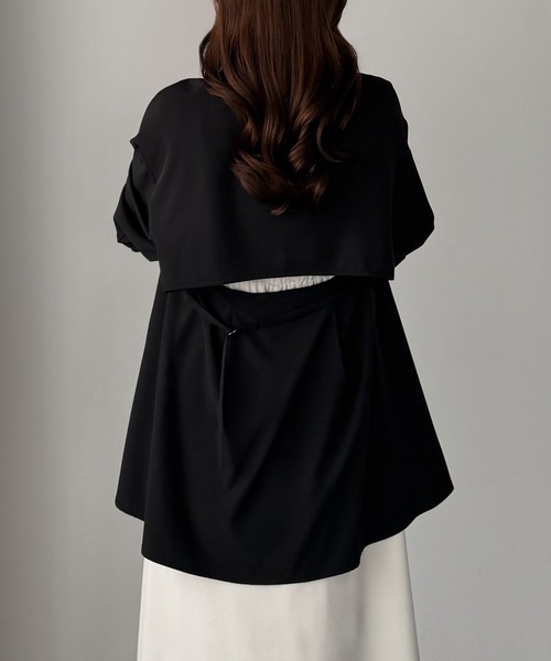 Louere(ルエレ)の「バックオープンシャツ(シャツ/ブラウス・レディース・ホワイト/ブラック/ブルー・SMALL/MEDIUM/LARGE/X-LARGE)」の10枚目の写真