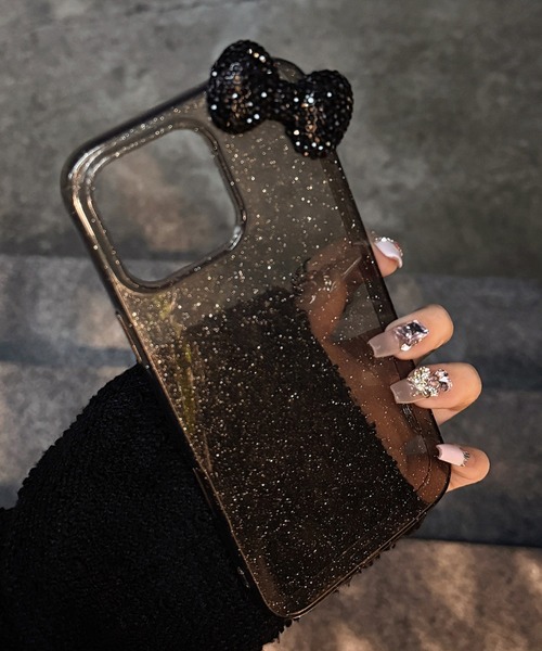Vini(ヴィニ)の「キラキラ リボン ラメ入り クリア iPhone ケース 13.13Pro.14.15.15Pro.16.16Pro.17(スマホケース/カバー・レディース・シルバー/ブラック・iPhone 13/iPhone 13 Pro/iPhone 14/iPhone 15/iPhone 15 Pro/iPhone 16/iPhone 16 Pro)」の6枚目の写真