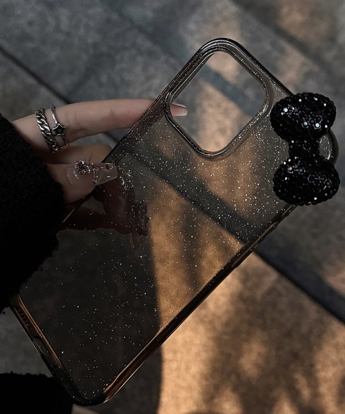 Vini(ヴィニ)の「キラキラ リボン ラメ入り クリア iPhone ケース 13.13Pro.14.15.15Pro.16.16Pro.17(スマホケース/カバー・レディース・シルバー/ブラック・iPhone 13/iPhone 13 Pro/iPhone 14/iPhone 15/iPhone 15 Pro/iPhone 16/iPhone 16 Pro)」の7枚目の写真