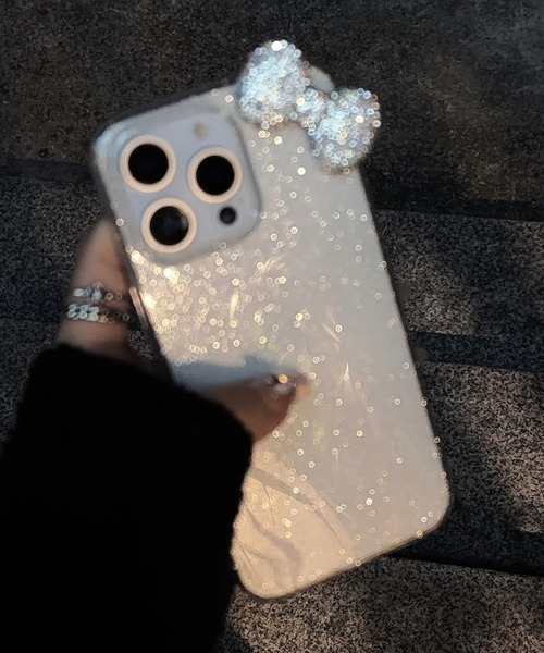 Vini(ヴィニ)の「キラキラ リボン ラメ入り クリア iPhone ケース 13.13Pro.14.15.15Pro.16.16Pro.17(スマホケース/カバー・レディース・シルバー/ブラック・iPhone 13/iPhone 13 Pro/iPhone 14/iPhone 15/iPhone 15 Pro/iPhone 16/iPhone 16 Pro)」の10枚目の写真