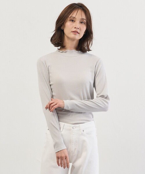 J.PRESS Ladies(J.プレス レディス)の「シルク混ベアテレコ ハイネック シアー カットソー(Tシャツ/カットソー・レディース・ホワイト系/ライトグレー系・SMALL)」の2枚目の写真