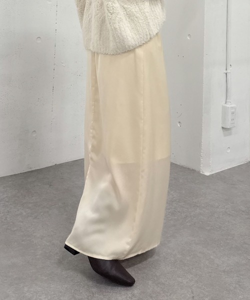 archives（アルシーヴ）の「サテンナロースカート（スカート・レディース・グレー/ブラック/アイボリー・MEDIUM）」の7枚目の写真