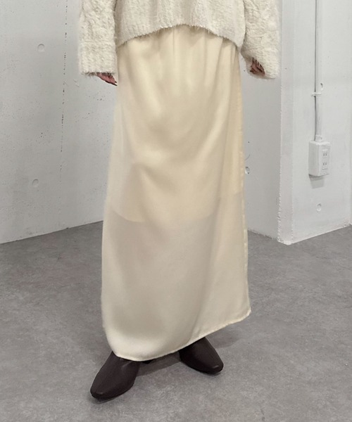 archives（アルシーヴ）の「サテンナロースカート（スカート・レディース・グレー/ブラック/アイボリー・MEDIUM）」の5枚目の写真