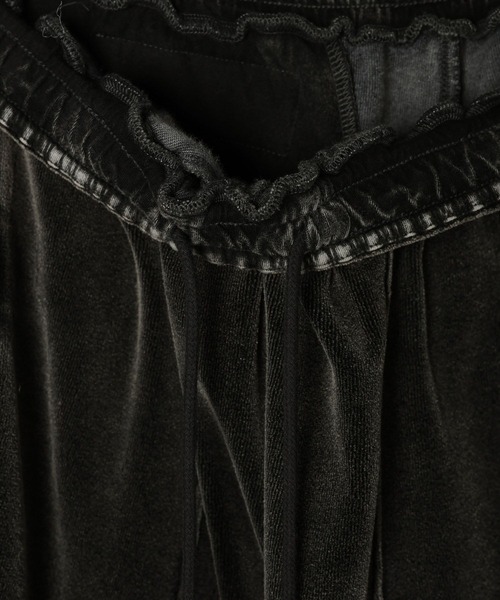 niko and...(ニコアンド)の「【WILLIAM B.ELIOTT】ベロアパンツ(スウェットパンツ・レディース・チャコール/パープル・MEDIUM/LARGE)」の22枚目の写真