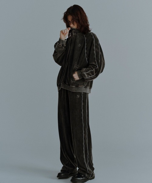 niko and...(ニコアンド)の「【WILLIAM B.ELIOTT】ベロアパンツ(スウェットパンツ・レディース・チャコール/パープル・MEDIUM/LARGE)」の10枚目の写真