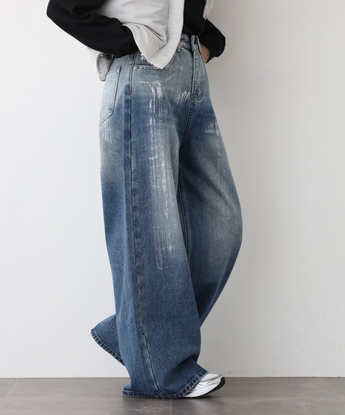 EGLANTINE(エグランティーヌ)の「EGLANTINE 箔プリントデニムパンツ(デニムパンツ・レディース・インディゴブルー・38)」の5枚目の写真