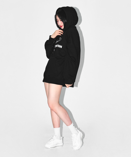 BORN TO WIN（ボーントゥウィン）の「STROKE B LOGO EXTRA FIT HOODIE [BLACK]（パーカー・メンズ・その他・1/2/3）」の11枚目の写真