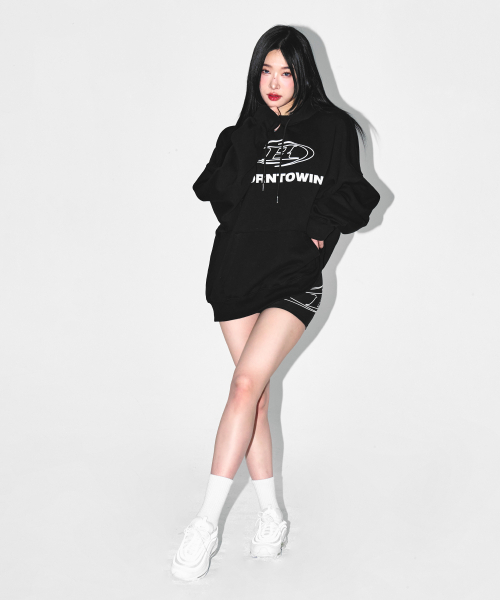 BORN TO WIN（ボーントゥウィン）の「STROKE B LOGO EXTRA FIT HOODIE [BLACK]（パーカー・メンズ・その他・1/2/3）」の12枚目の写真