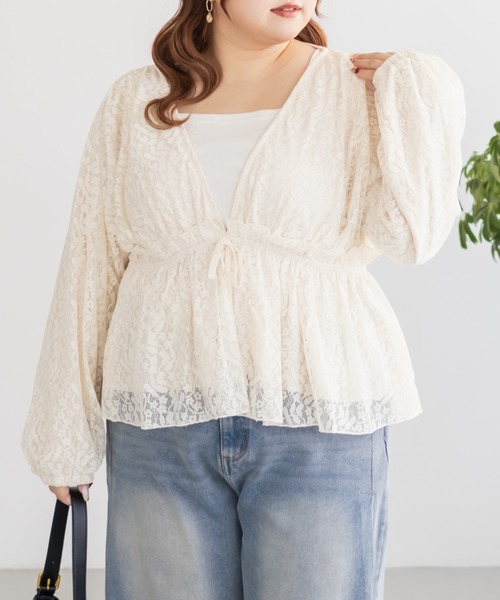 CLETTE(クレット)の「CLETTEオリジナルギャザーデザイン長袖レースブラウス(シャツ/ブラウス・レディース・アイボリー/ブラック・LL/3L/4L)」の2枚目の写真