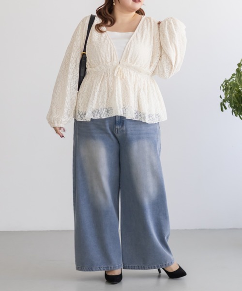 CLETTE(クレット)の「CLETTEオリジナルギャザーデザイン長袖レースブラウス(シャツ/ブラウス・レディース・アイボリー/ブラック・LL/3L/4L)」の4枚目の写真