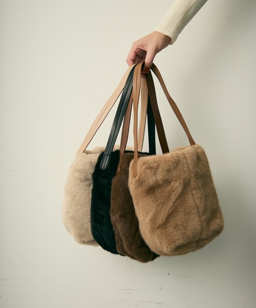 Lunea（ルネア）の「ワンハンドルファーバッグ（ショルダーバッグ・レディース・ベージュ/ブラウン/アイボリー/ブラック・FREE）」の3枚目の写真