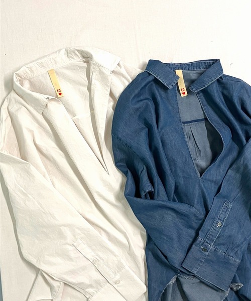 Q(キュー)の「デニムスキッパーシャツ(シャツ/ブラウス・レディース・アイボリー/ブルー・MEDIUM)」の4枚目の写真
