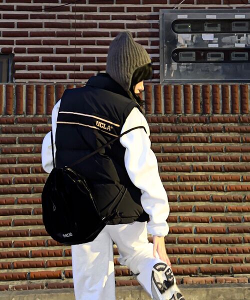 MACNI(マクニ)の「DRAWSTRING GLOSSY BACKPACK BLACK(バックパック/リュック・レディース・その他・FREE)」の14枚目の写真