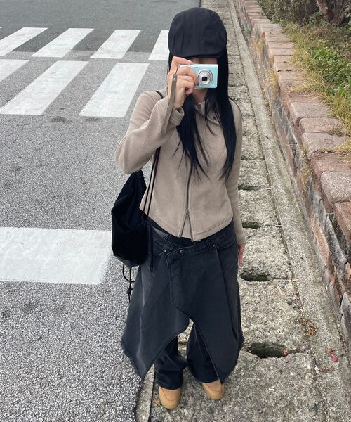 MACNI(マクニ)の「DRAWSTRING GLOSSY BACKPACK BLACK(バックパック/リュック・レディース・その他・FREE)」の17枚目の写真