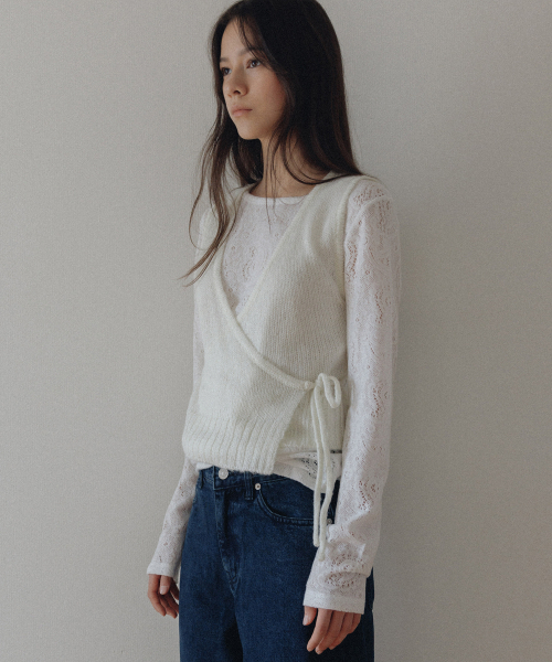 ANDNEEDS(アンドニーズ)の「Grace wrap bustier knit (cream)(ベスト・レディース・その他・FREE)」の2枚目の写真