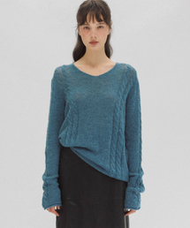 Deep v-neck cable knit (blue)