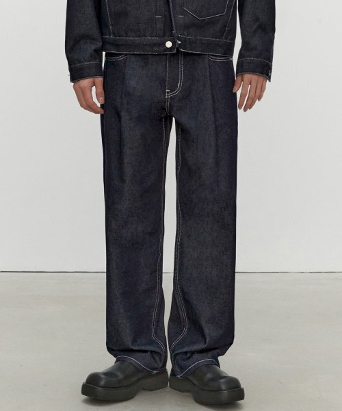 DECET(デケト)の「Deep Pleats Wide Jeans DCPT030CPIndigo(デニムパンツ・レディース・その他・34/32/30/26/28)」の1枚目の写真