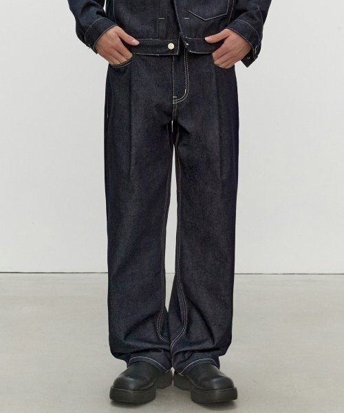DECET(デケト)の「Deep Pleats Wide Jeans DCPT030CPIndigo(デニムパンツ・レディース・その他・34/32/30/26/28)」の9枚目の写真