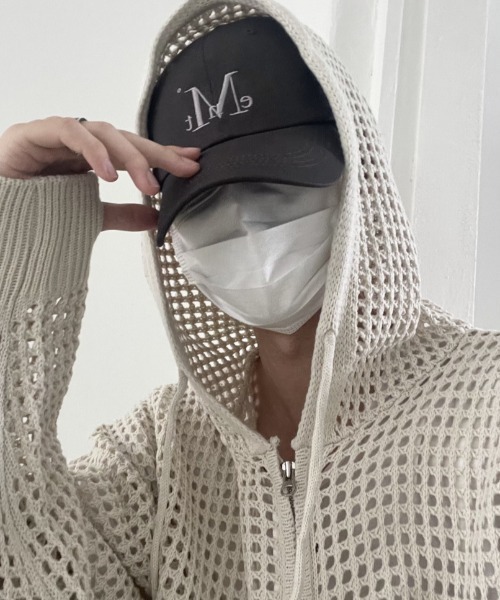 link lot(リンクロット)の「【UNISEX】フィンガーホール付き メッシュニット ジップアップ パーカー(パーカー・メンズ・アイボリー/ブラック・F)」の8枚目の写真