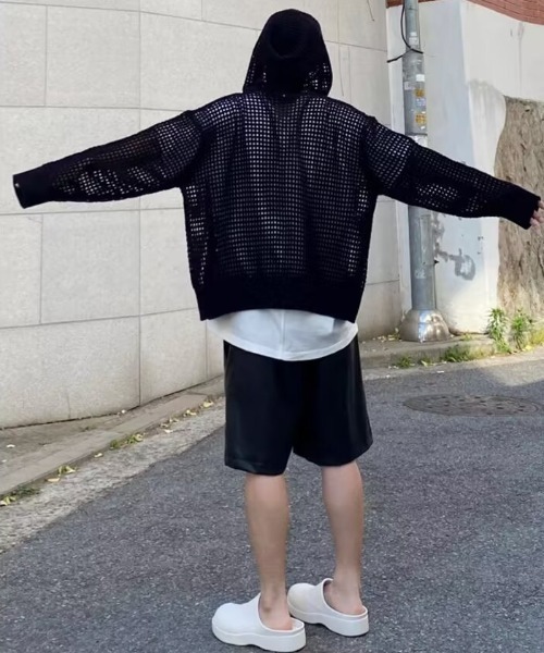 link lot(リンクロット)の「【UNISEX】フィンガーホール付き メッシュニット ジップアップ パーカー(パーカー・メンズ・アイボリー/ブラック・F)」の12枚目の写真