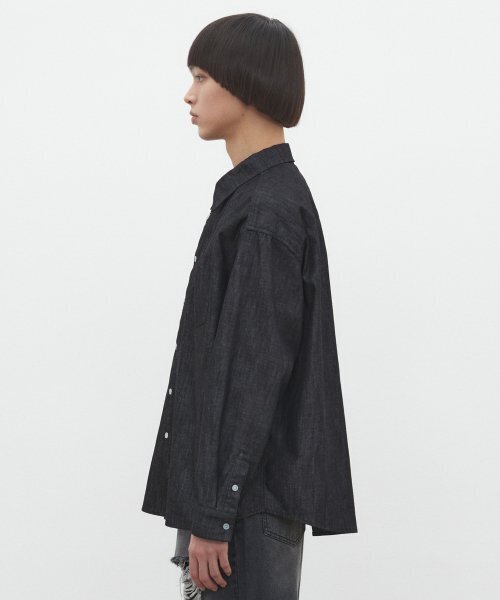 DECET（デケト）の「Over Denim Shirts DCSH003Black（シャツ/ブラウス・レディース・その他・SMALL/LARGE/MEDIUM）」の4枚目の写真