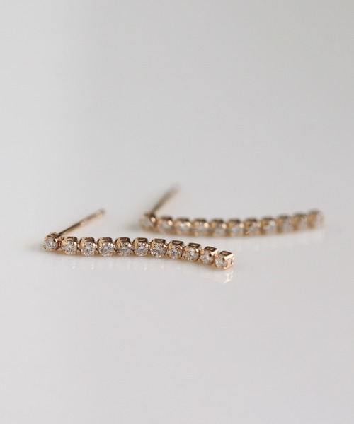 cui-cui(キュイキュイ)の「ダイヤモンド ロング テニス ピアス | K10YG〈Web限定〉(ピアス(両耳用)・レディース・イエローゴールド・FREE)」の4枚目の写真