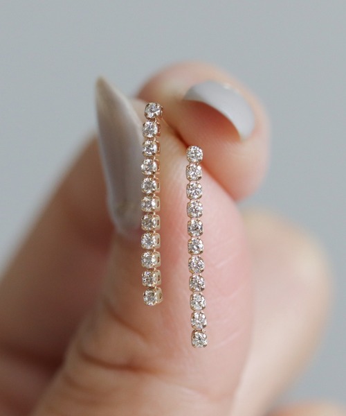 cui-cui(キュイキュイ)の「ダイヤモンド ロング テニス ピアス | K10YG〈Web限定〉(ピアス(両耳用)・レディース・イエローゴールド・FREE)」の6枚目の写真
