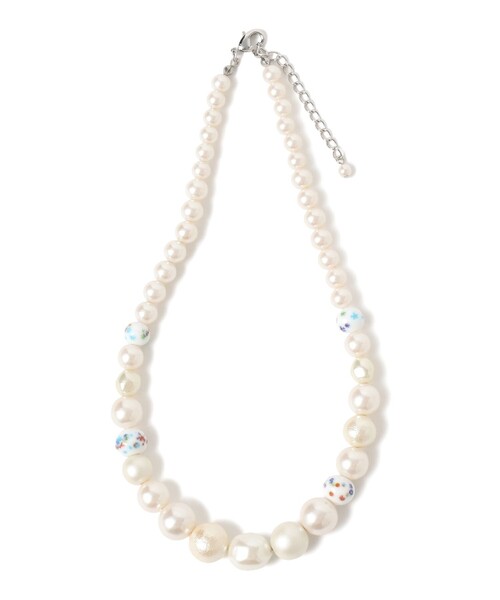 Ray BEAMS（レイビームス）の「ミックス パール ビーズ ネックレス（ネックレス・レディース・ホワイト・ONE SIZE）」の2枚目の写真