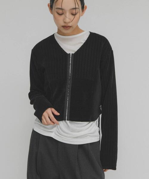 KBF（ケイビーエフ）の「モールジャガードカーディガン（カーディガン/ボレロ・レディース・ベージュ/ブラウン/ブラック・ONE）」の22枚目の写真