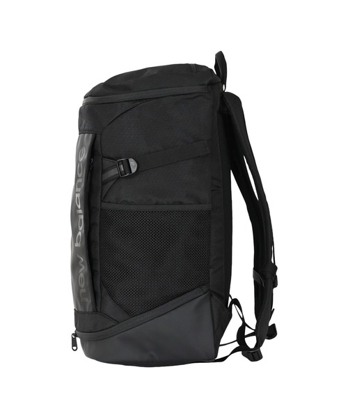NEW BALANCE(ニューバランス)の「トップローディングバックパック35L(バックパック/リュック・メンズ・ブラック×ゴールド/ブラック×ホワイト/ブラック・ONE SIZE)」の9枚目の写真